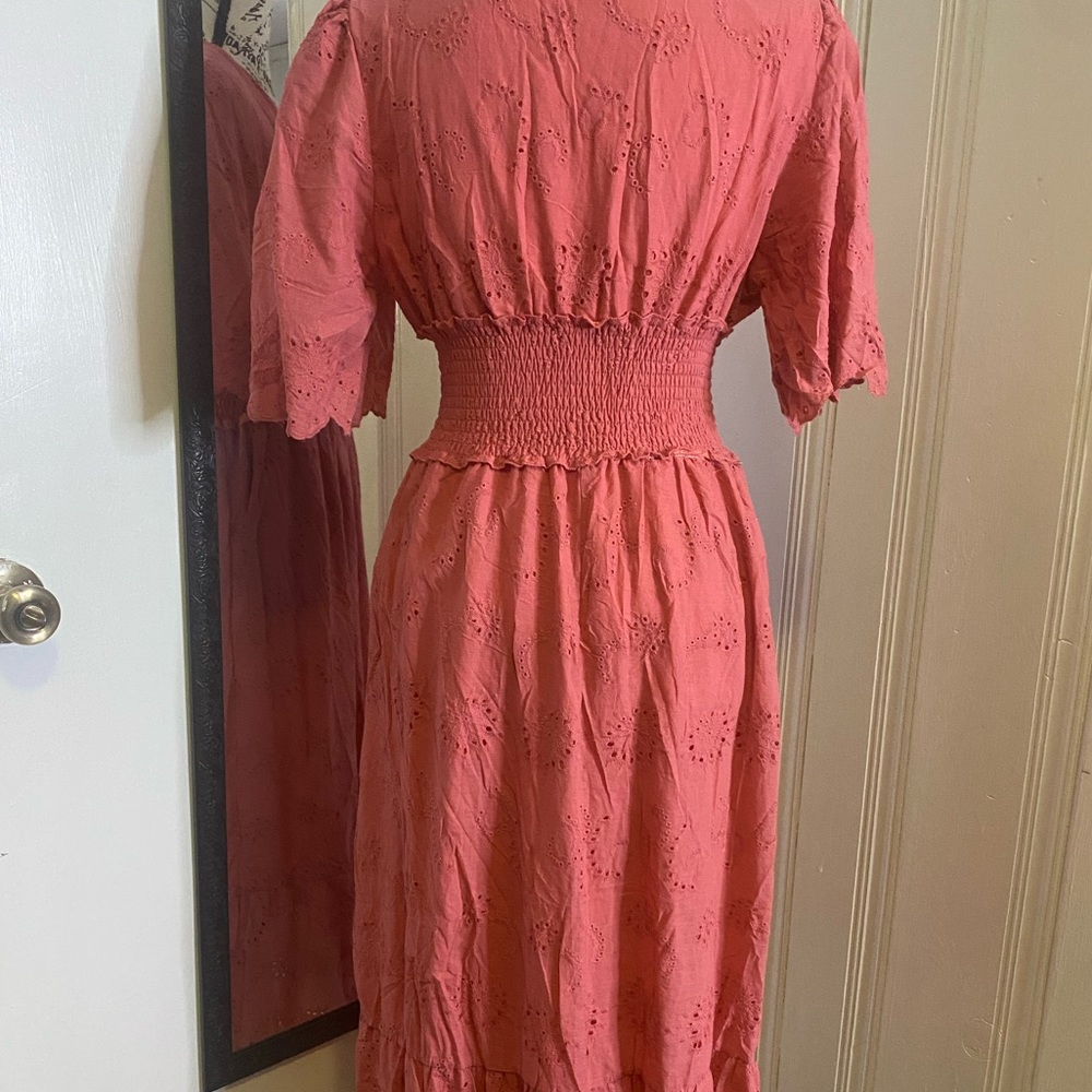 Dress - Picture 2 of 4